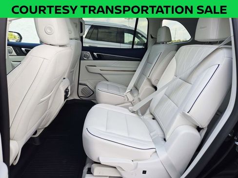 New 2026 Buick Enclave Avenir w/ Super Cruise Package AWD/4WD image 13