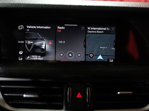 Used 2022 Alfa Romeo Stelvio Sprint RWD image 19