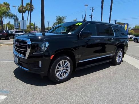 Used 2024 GMC Yukon XL SLT RWD image 4