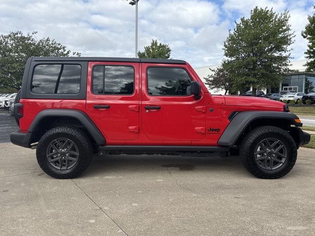 Used 2026 Jeep Wrangler Unlimited Sport AWD/4WD image 2