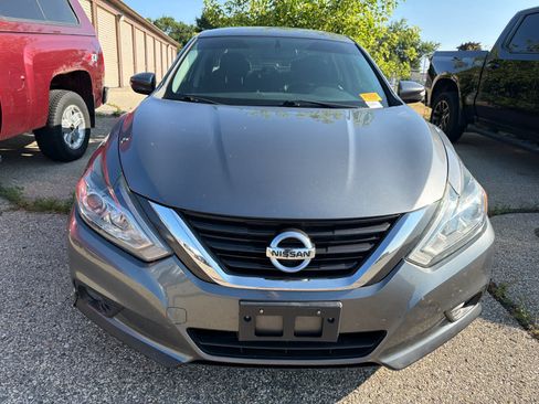 Used 2016 Nissan Altima 2.5 SL FWD image 2