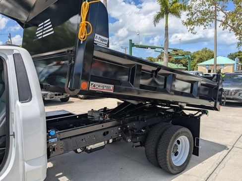 Used 2024 Ford F550 4x4 Regular Cab Super Duty image 15