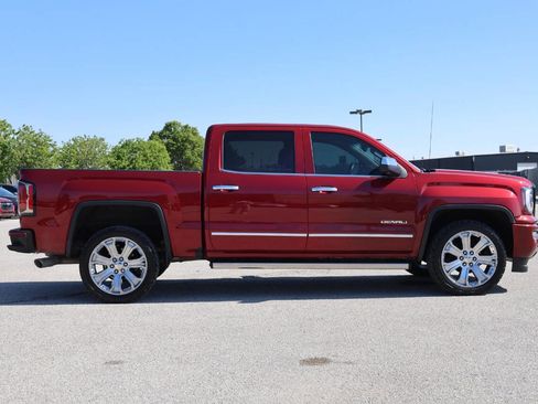 Used 2018 GMC Sierra 1500 Denali w/ Denali Ultimate Package AWD/4WD image 7