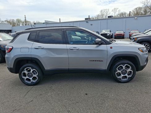 Certified 2022 Jeep Compass Trailhawk w/ Sun and Sound Group AWD/4WD image 7