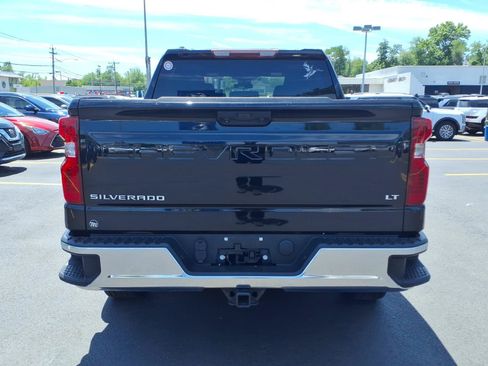 Used 2022 Chevrolet Silverado 1500 LT AWD/4WD image 6