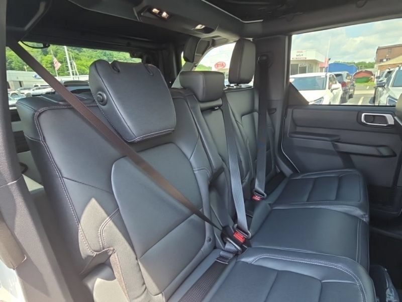 New 2026 Ford Bronco Big Bend w/ Black Diamond Package AWD/4WD image 17