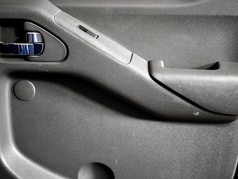 Used 2019 Nissan Frontier PRO-4X w/ Pro-4x Luxury Package image 37