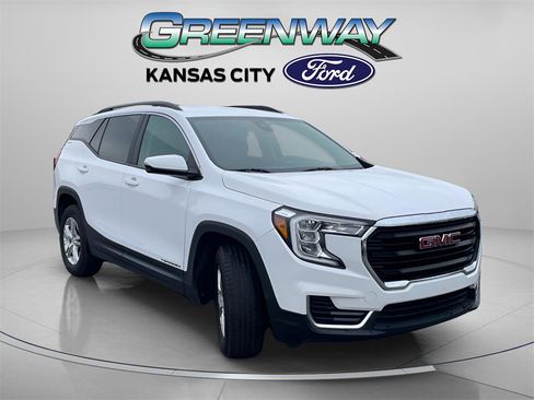 Used 2023 GMC Terrain SLE w/ Driver Convenience Package image 1