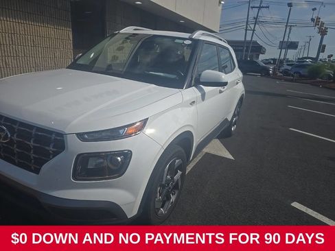 Used 2025 Hyundai Venue SEL FWD image 1