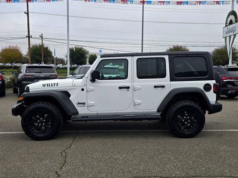 Certified 2021 Jeep Wrangler Unlimited Willys image 8