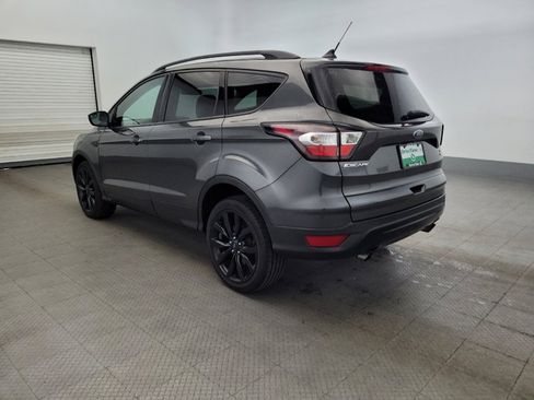 Used 2018 Ford Escape SE w/ SE Sport Appearance Package FWD image 5