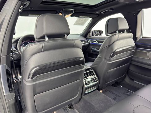 Used 2020 BMW 750i xDrive 750i xDrive w/ Executive Package image 40