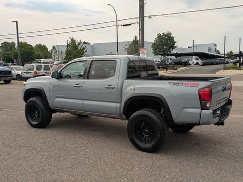 Used 2019 Toyota Tacoma TRD Off-Road AWD/4WD image 7