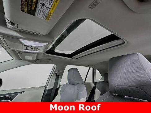 Used 2025 Toyota RAV4 XLE image 4