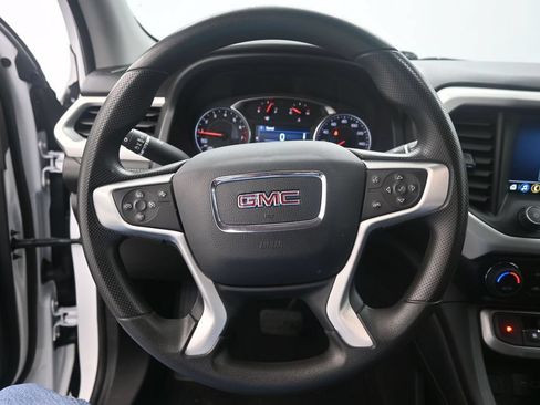 Used 2023 GMC Acadia SLE w/ Driver Convenience Package FWD image 16