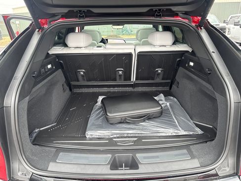 New 2025 Cadillac Lyriq Premium Luxury w/ LPO, Floor Liner Package image 50