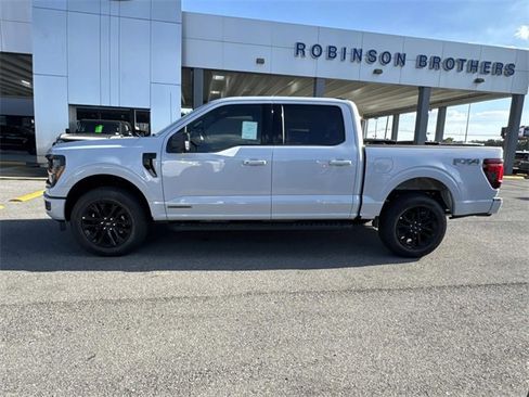 New 2025 Ford F150 XLT w/ Equipment Group 302A MID image 8