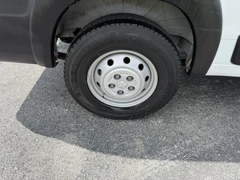 Used 2022 RAM ProMaster 2500 FWD image 35