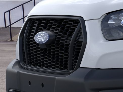 New 2026 Ford Transit 350 XL AWD/4WD image 17