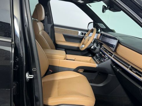 Used 2024 Hyundai Santa Fe Limited image 31