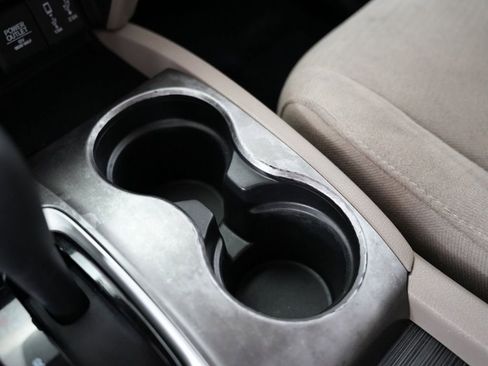 Used 2017 Honda Pilot EX image 28