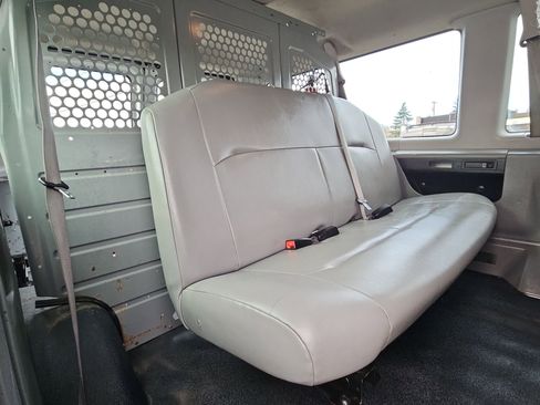 Used 2013 Ford E-150 and Econoline 150 XL image 29
