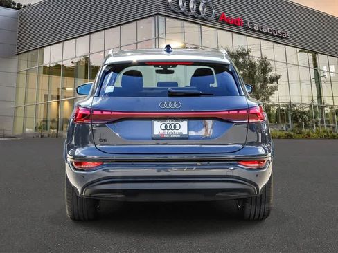 Used 2025 Audi Q6 e-tron Premium w/ Convenience Package AWD/4WD image 3
