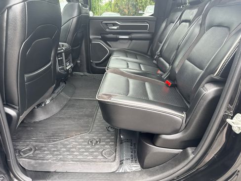 Used 2024 RAM 1500 Laramie AWD/4WD image 13