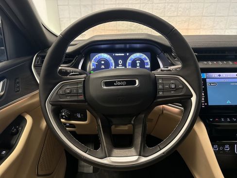 New 2026 Jeep Grand Cherokee Limited AWD/4WD image 24