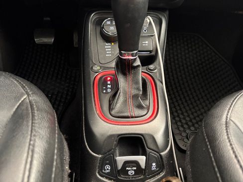 Used 2019 Jeep Compass Trailhawk AWD/4WD image 26