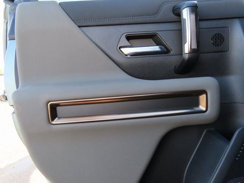 Used 2024 GMC Hummer EV 3X image 37