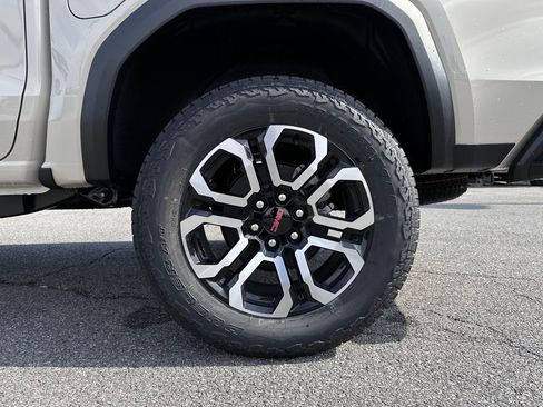 New 2026 GMC Canyon AT4 w/ Technology Plus Package AWD/4WD image 41