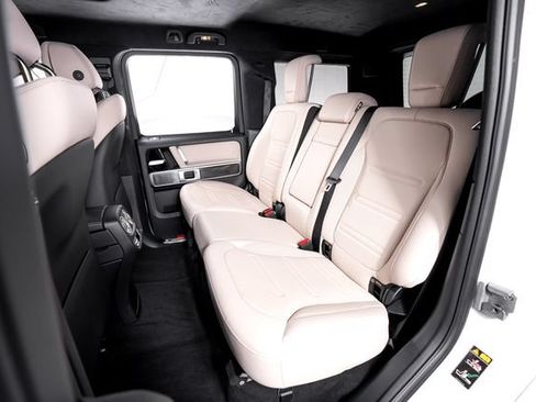 Used 2024 Mercedes-Benz G 550 image 23
