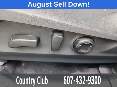 Used 2025 Subaru Outback Limited AWD/4WD image 12