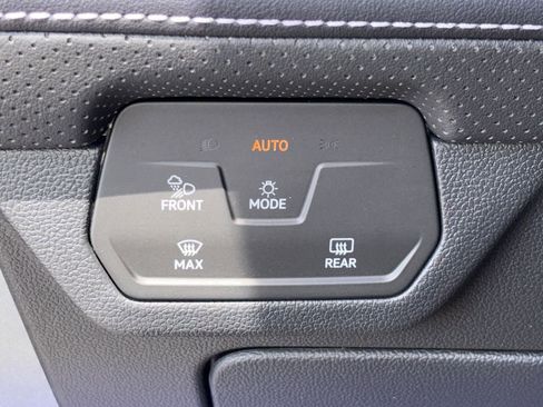 New 2025 Volkswagen Atlas Cross Sport SEL AWD/4WD image 20