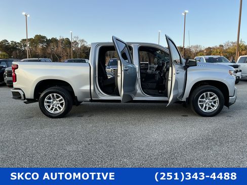 Used 2021 Chevrolet Silverado 1500 RST w/ Bed Protection Package image 34