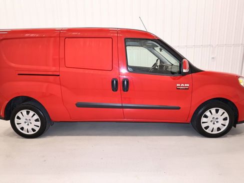 Used 2021 RAM ProMaster City Tradesman SLT FWD image 2