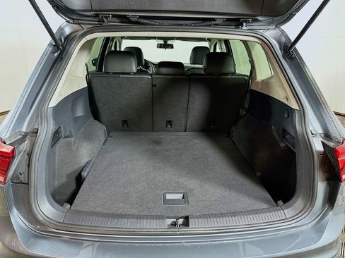 Used 2019 Volkswagen Tiguan SE image 24