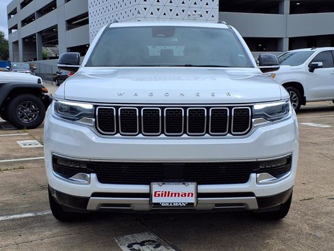 Used 2024 Jeep Wagoneer Series II w/ Flexible Seating Group RWD image 23