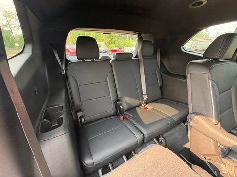 Used 2026 Buick Enclave Preferred w/ Power Package AWD/4WD image 31