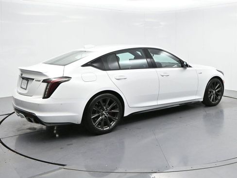 Used 2025 Cadillac CT5 V RWD image 7