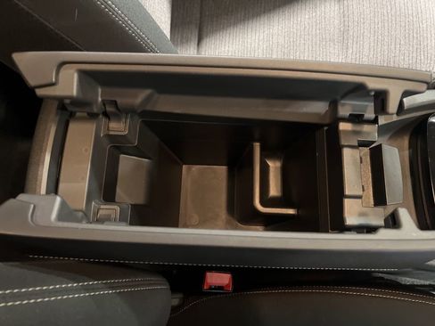 Certified 2023 Nissan Rogue SV image 24