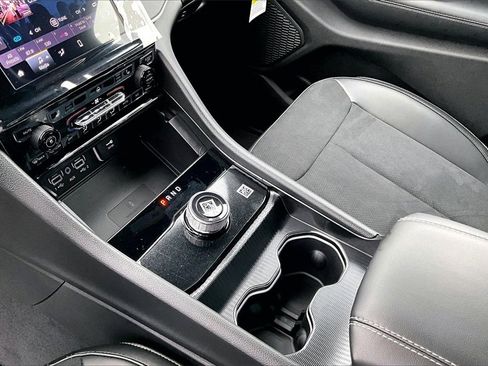 New 2025 Jeep Grand Cherokee L Altitude image 30