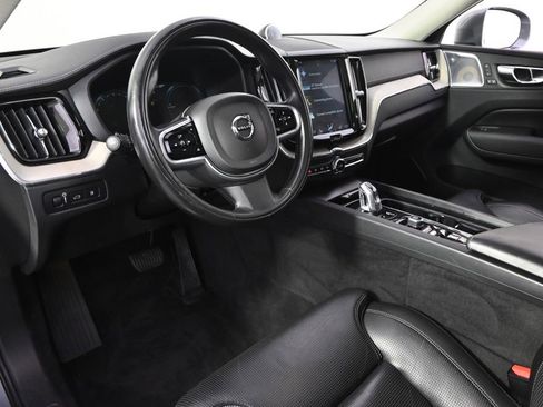 Used 2018 Volvo XC60 T8 Inscription w/ Luxury Seat Package image 12