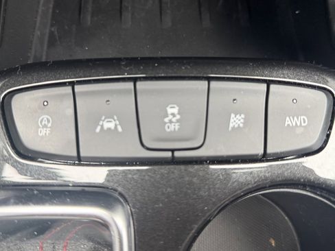 Used 2023 Chevrolet TrailBlazer RS w/ Sun and Liftgate Package image 33