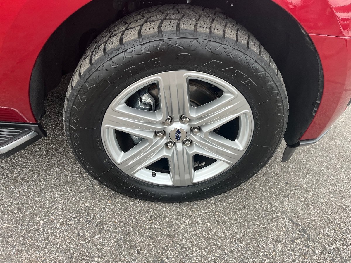 Used 2019 Ford Expedition Max XLT w/ Equipment Group 202A AWD/4WD image 47