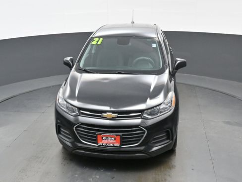 Used 2021 Chevrolet Trax LS image 37