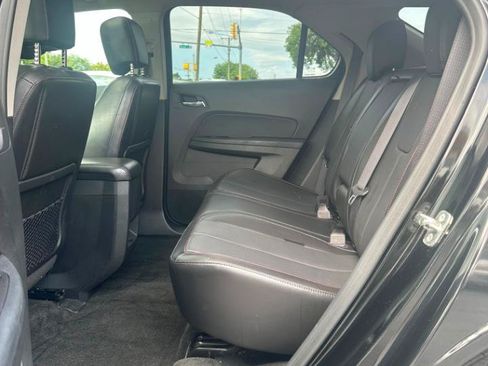 Used 2017 Chevrolet Equinox Premier w/ Enhanced Convenience Package AWD/4WD image 16