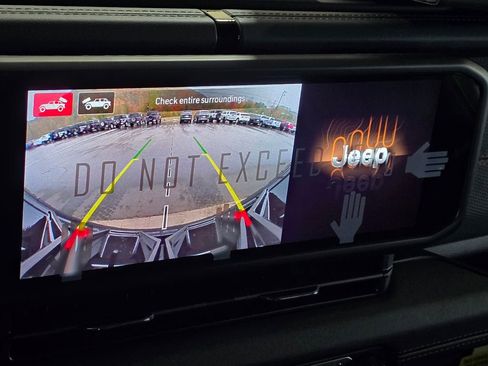 New 2025 Jeep Wrangler Unlimited Rubicon w/ Technology Group image 9