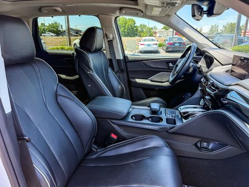Used 2023 Acura MDX SH-AWD w/ Advance Package image 16